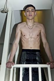 Archie renaux est un acteur britannique. Archie Renaux Shirtless Underwear Girlfriend Famewatcher