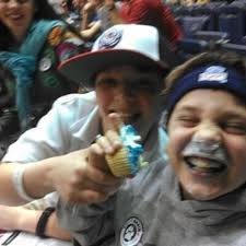 Greg Dillard (@GbdvolGreg)