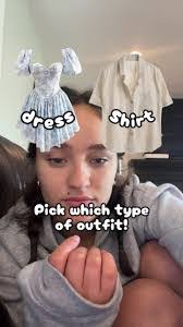 Allison Dent's Instagram, Twitter & Facebook