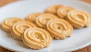 Resep kue kering yang selanjutnya adalah kue berbentuk bulan sabit dengan taburan gula halus yang disebut kue putri salju. 5 Kreasi Resep Dan Cara Membuat Kue Jahe Tokopedia Blog