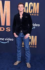 What Jeans Does Parker Mccollum Wear | Tiktok
