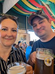 San Miguel Super Dry GRRP SINCE 1800 HKDNP fligue SINCE 1890 SanIilique ба  Miguel DRY DRY SUPER LAGER PREMIUMLAGER LAGER LRMAN AMUPS PREMIUM 100%  IMPORTED OPTEDGLRNAN う元 5% olfy aで. K