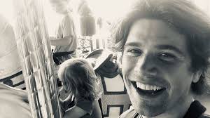 Zac Hanson Isn't Putting 'Pressure'