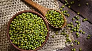 Rebus air menggunakan api kecil, lalu masukkan kacang hijau bersama dengan daun pandan dan jahe. 7 Cara Membuat Bubur Kacang Hijau Yang Enak Dan Empuk Hot Liputan6 Com