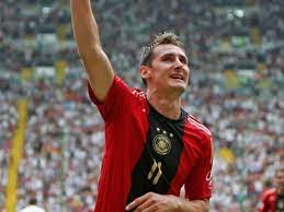 Miroslav klose cars سيارات اللاعب ميروسلاف كلوزه مهاجم منتخب المانيا. Ù…Ù† Ù‡Ùˆ Ù…ÙŠØ±ÙˆØ³Ù„Ø§Ù ÙƒÙ„ÙˆØ²Ù‡ Goal Com