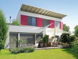 Heim & haus hat einen modernen, textilen sonnenschutz für fassaden, große fenster und glasflächen entwickelt. Sonnenschutz Terrasse Bauhaus