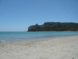 It lies at the northern extremity of the gulf of cagliari, on the south coast of the island. Passeios Na Sardenha 10 Melhores Excursoes E Tours Guiados