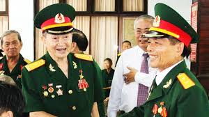 Nguyễn quang hải, cầu thủ bóng đá. NgÆ°á»i Cá»¥m TrÆ°á»Ÿng Cá»¥m Tinh Bao Huyá»n Thoáº¡i Bao Nhan Dan