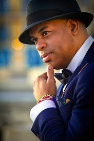 ALBUM >LA GRAN DIVERSIÓN > ROBERTO FONSECA