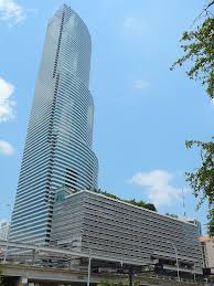 Das zwölfstöckige wohnhaus mit meerblick in strandnähe ist als „champlain towers. Miami Tower Wikipedia