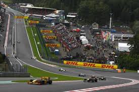 De eerste wedstrijd voor motoren werd georganiseerd in 1921, de eerste autorace kwam er in 1922. Eau Rouge Auto Racing Sports Background Wallpapers On Desktop Nexus Image 455698