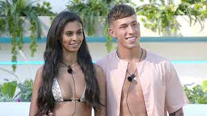 Here's a look at all the contestants heading into the villa this weekend, including twins and rochelle humes' sister. Love Island Which Couples Are Still Together And Which Are Most Definitely Not