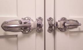 appropriate cabinet hardware for your