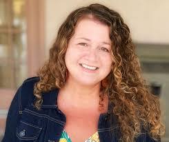 Carrie Honaker's Instagram, Twitter & Facebook