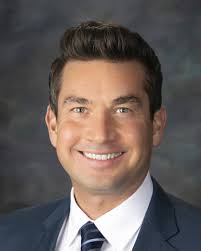 Jeff Mueller's Instagram, Twitter & Facebook