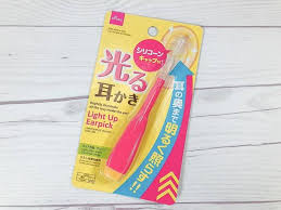 ダイソーの 光る耳かき がめちゃくちゃスゴイ 奥まで見える めちゃ取れる ダイソー 耳かき アイデア 商品
