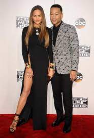 25,861 likes · 7 talking about this. Gewagt Chrissy Teigen Unten Ohne News At