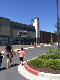 Larry h miller megaplex 8 at thanksgiving point ile i̇lgili yorumları oku. Larry H Miller Megaplex 8 At Thanksgiving Point Lehi 2021 All You Need To Know Before You Go With Photos Tripadvisor