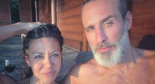 Raz Degan presenta a Verissimo la fidanzata: «Cindy ha l'energia di starmi  dietro. Non