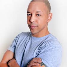 Taylor Humphries's Instagram, Twitter & Facebook