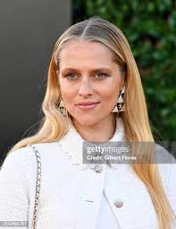 20,614 April Flores Stock Photos, High-Res Pictures, and Images