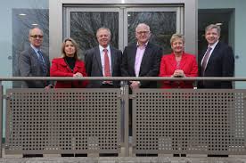The average salary for a chief executive officer (ceo) in united kingdom is £79,999. Town Hall Rich List How Much Did Dorset S Top Officers Earn In 2016 17 Bournemouth Echo