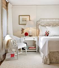 Benjamin moore paint colours and paint colour palettes and colour trends. Finding The Perfect Warm White 5 Designers Weigh In The Writer And Residence