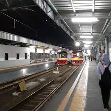 Pembangunan jalur kereta api juga dilangsungkan di sulawesi selatan pada bulan juli 1922 hingga 1930; Info Terkini Jadwal Krl Tangerang Rute Serta Harga Tiket