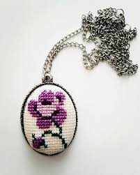Etamin Kolye Siparis Ve Fiyat Bilgisi Icin Dm Kahveyanihobim Kolye Etamin Hediyelik Handmade Hobi Elisi Elemegi Kolyeler Kanavice Kendin Yap Taki