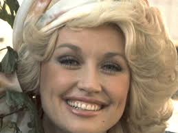 Considering dolly parton's plastic surgery, her overall look has changed a lot over the years, but we think she looks as gorgeous as ever today. Great Outfits In Fashion History Beauty Edition Dolly Parton S 70s Hair Scarf Fashionista