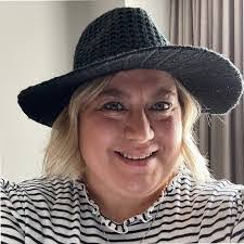 Elisha Rector's Instagram, Twitter & Facebook