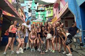 The federal government has dedicated 230 thousand reais (us$145 thousand) to the project efforts in santa marta. Favela Santa Marta Tour With Guide And Transport 2021 Rio De Janeiro
