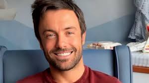 Ator de Vai na Fé que ficou em coma após acidente de trânsito tem estado de  saúde atualizado