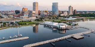 In order to best serve the citizens, businesses, and visitors of the city of milwaukee, parking services is a strong proponent of education to help the community comply with parking rules and regulations. Visit Milwaukee Visit Milwaukee