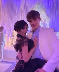 Hunter Doohan Reveals Hilarious Jokes and Heartwarming Friendship with