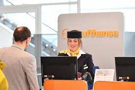 Find out before departure about checking in baggage at german airports for. Lufthansa Mit Neuem Check In Service Austrian Wings