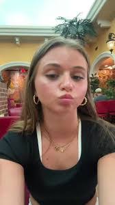 Jillian Sommerfeld's Instagram, Twitter & Facebook