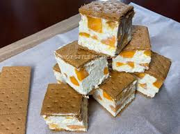 MANGO CHEESE GRAHAM ICE CREAM SANDWICH