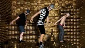 Bad bunny triunfa en los billboard music awards 2020. Nintendo 64 Y Gta En El Nuevo Video De Bad Bunny Infobae