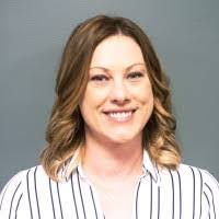 Lisa Ripple's Instagram, Twitter & Facebook