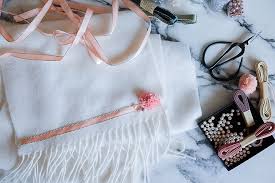Atelier Customisation D Echarpe Chez Uniqlo Blagnac 31 Idee Couture Morganours Et Echarpe