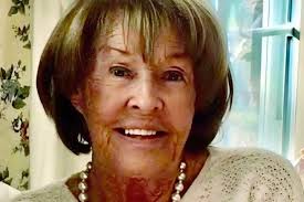 Florence Theresa (Towey) Weadock, 85