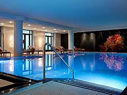 An accommodation with an indoor pool is ideal for a weekend in downtown vancouver in all seasons, as it offers a lovely way to spend a few mornings should the weather let you down. Tnh0 Tsr1rrpkm