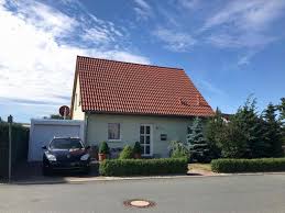 Haus kaufen in eisenach, 741 m² grundstück, 271,45 m² wohnfläche, 12 zimmer das haus verfügt derzeit über 3 wohneinheiten und eine gewerbeeinheit welche unlängst als bäckerei mit dazugehöriger backstube und verkaufsbereich genutzt wurdedie derzeit leerstehende gewerbefläche kann bei. Hauskauf Berlstedt Von Schelkmann Immobilien
