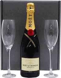 Hi susan, this is really a great fun. 75cl Moet Et Chandon Champagne With Mr Mrs Flutes In Silver Gift Box Christmas Gift Ideas Just 65 00 Uk Delivery Liquor Online