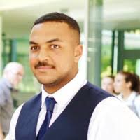 70+ Profile mit dem Suchbegriff „Sloan“