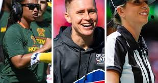 After putting her in touch with his former nfl referee gerald austin, thomas found herself officiating division i ncaa football. Two Female Coaches And A Female Referee Just Made Nfl History Cbs News