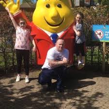 Wayne hynes (@Waynehynes12)