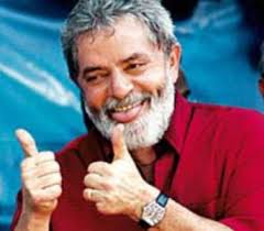 Resultado de imagem para FOTO LULA RINDO