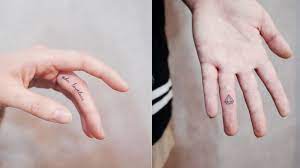 Nhìn phong cách, thể hiện tình yêu của họ dành cho ai đó hoặc chỉ đơn giản là thích. Ä'i Tim Y TÆ°á»Ÿng Hinh XÄƒm Ngon Tay Ä'áº¹p Tren Instagram Elle
